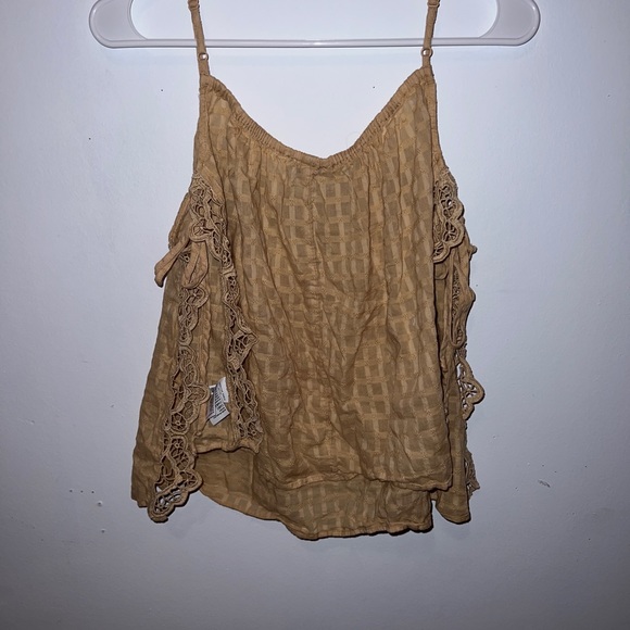 tank top - Picture 2 of 3